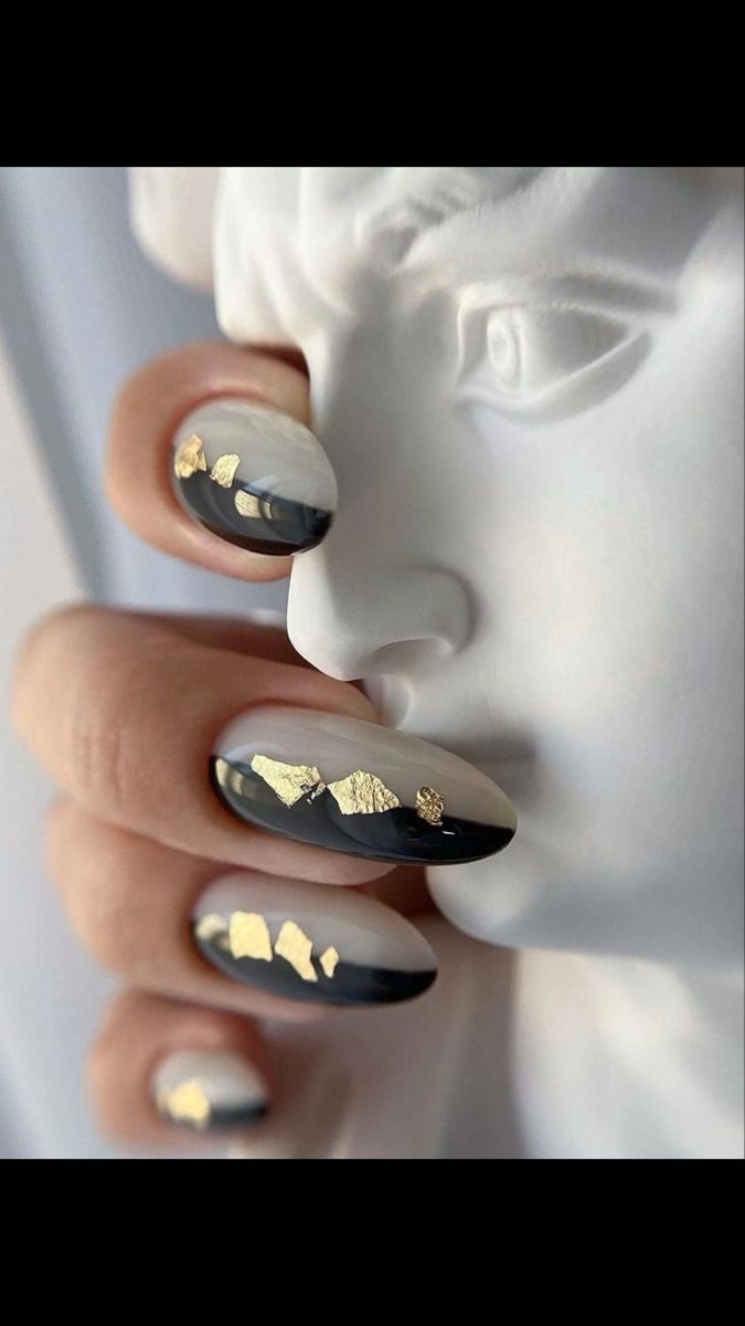 Nail Social